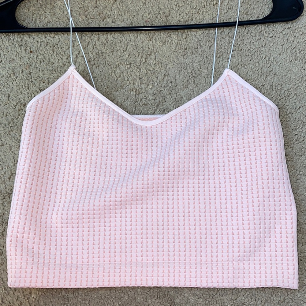 pink tank top